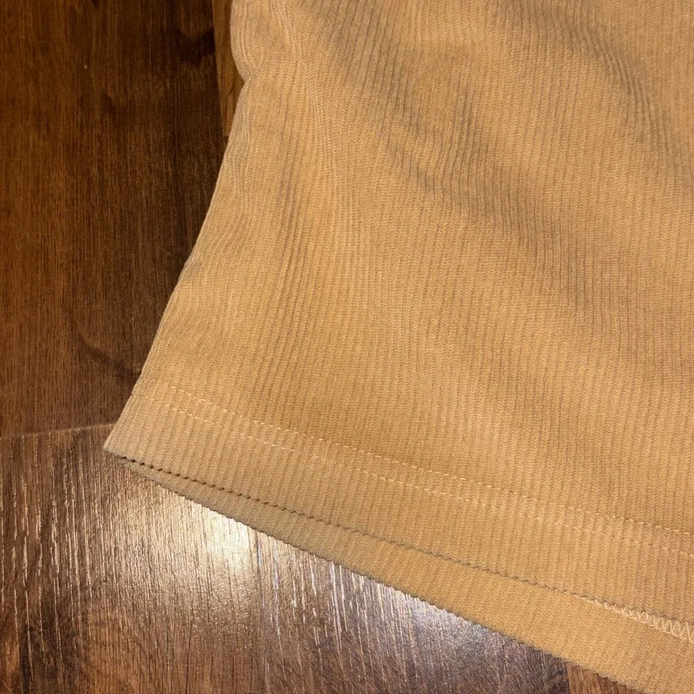 Jacks Surfboards Fifty7 Collection Tan Corduroy Shorts XL 30x3.5' Inseam Fits L